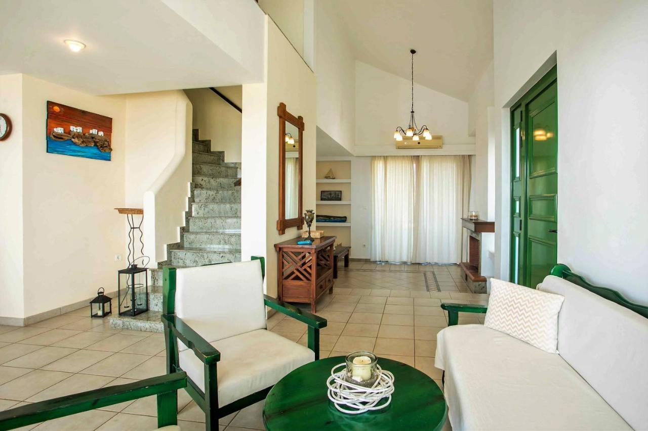 Beachfront Rhodes Seashell Holiday home Gennadi
