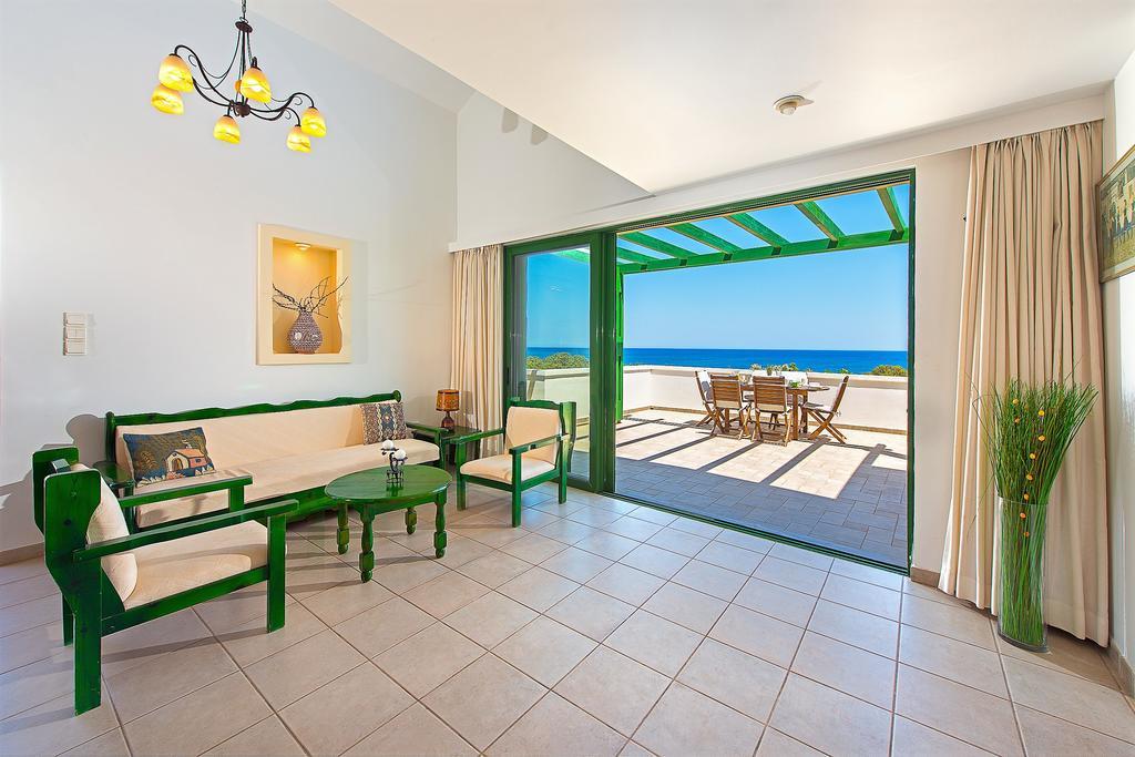 Beachfront Rhodes Seashell *