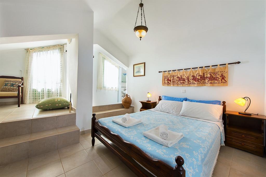 Beachfront Rhodes Seashell Holiday home *