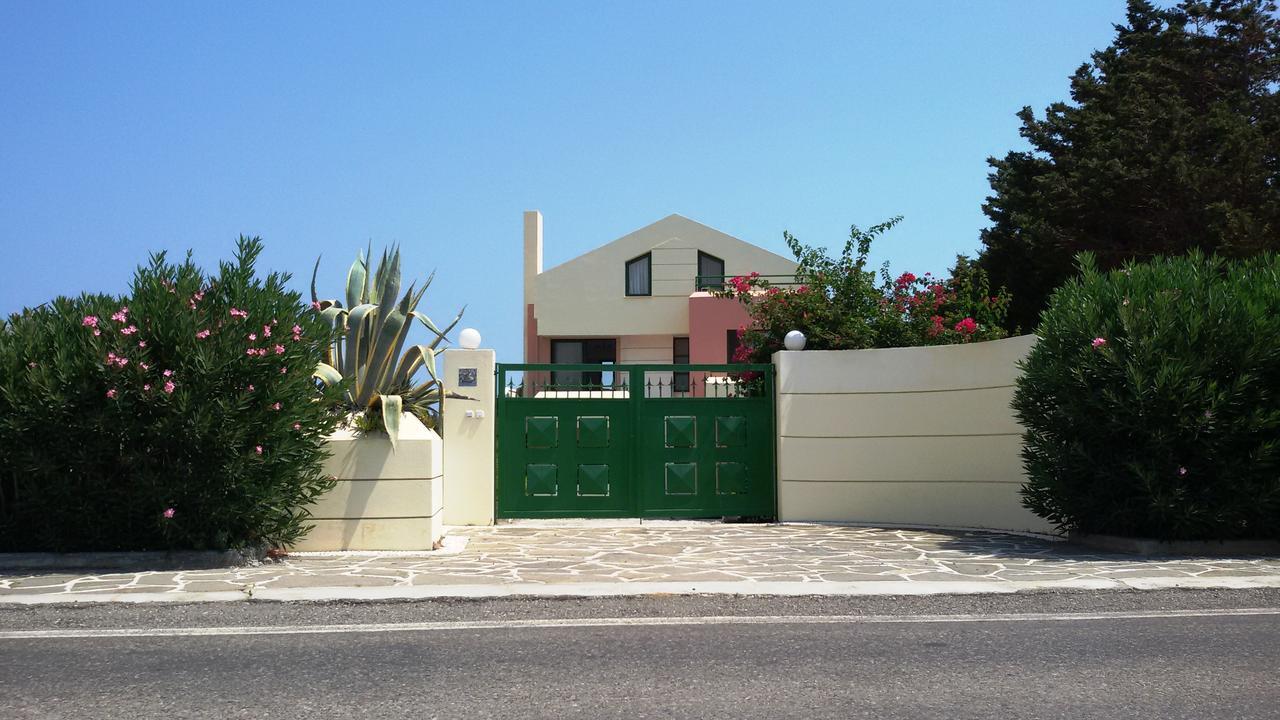 Beachfront Rhodes Seashell